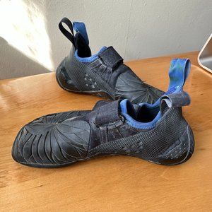 Burtora Narsha Climbing Shoes - Womens 8 (39.5)